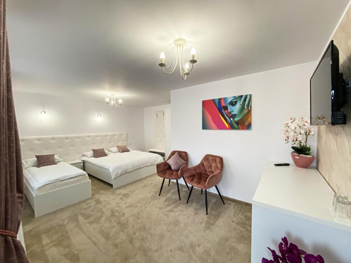 Casa Ina Hotell Moisei Eksteriør bilde
