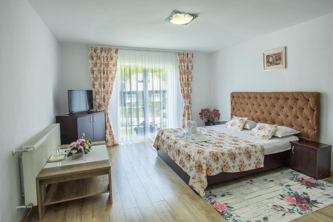 Casa Ina Hotell Moisei Eksteriør bilde